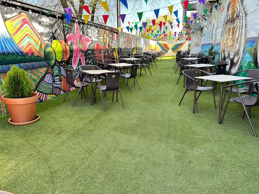 La Cúspide Pinto - Restaurante Peruano_Pinto_slider_image_1