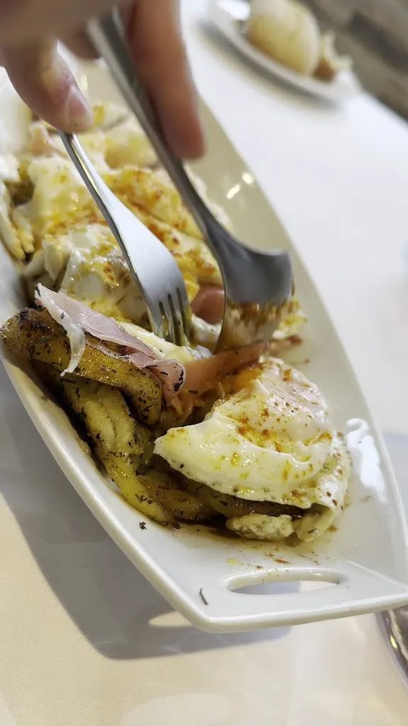 Reverso Restaurante_Pinto_slider_image_2