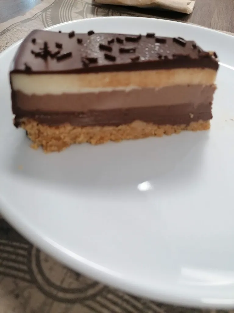 Cafetería Restaurante El Trebol_Sevilla La Nueva_slider_image_2