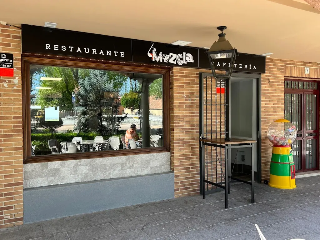 Restaurante Bar La Mezcla_Sevilla La Nueva_slider_image_1