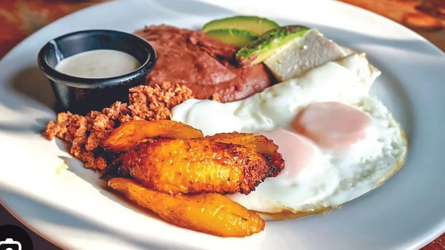 Cafeteria Roatán_Sevilla La Nueva_slider_image_3