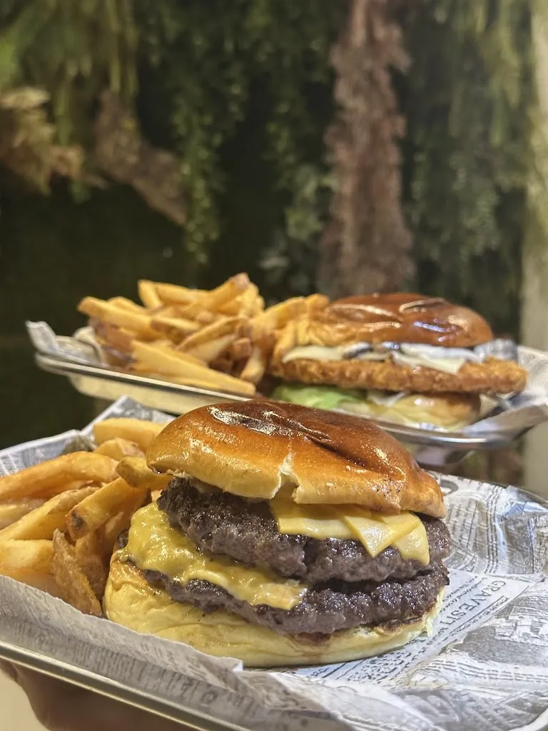 Adela Rodríguez Martínez_Cafetería La Nueva_Sevilla La Nueva_review