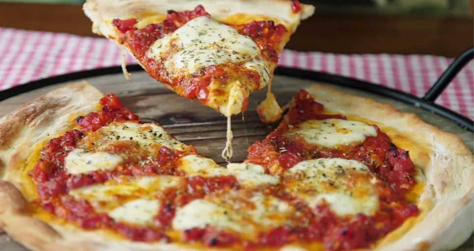 Pizza Hot_Sevilla La Nueva_slider_image_2