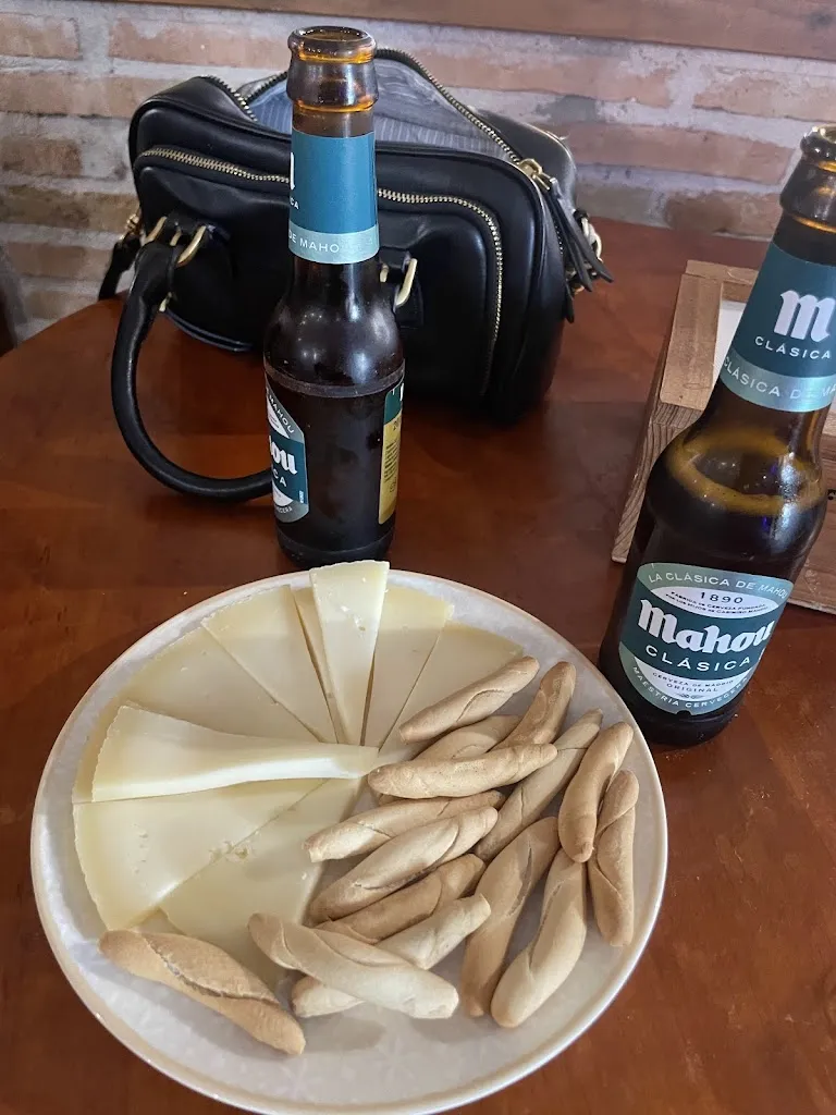 Carlos Diago_El Rincón De Odín_Torres de la Alameda_review