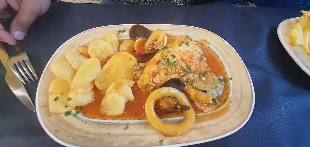 Cesar Zappa_Comida Cotradis_Torres de la Alameda_review