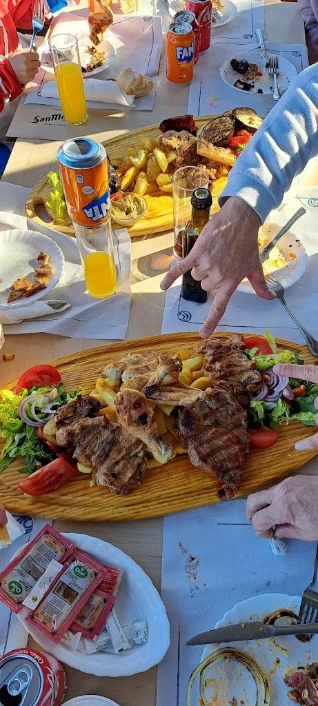 Menu_La Pared_Torres de la Alameda_image_4