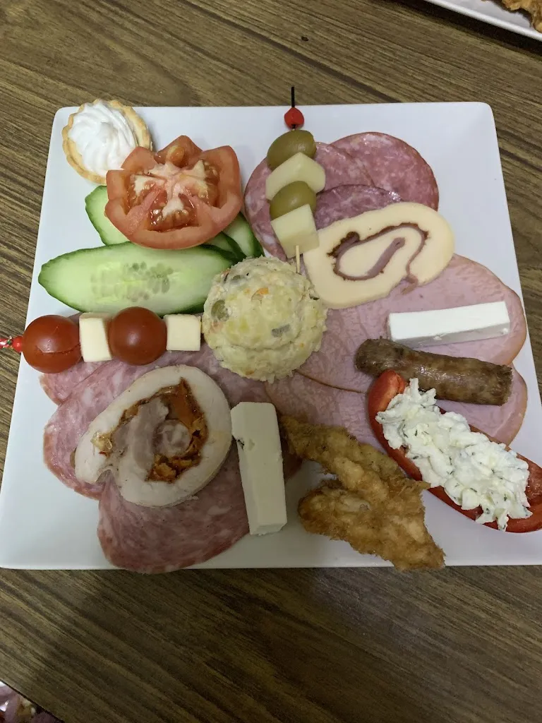 La Pared_Torres de la Alameda_slider_image_3