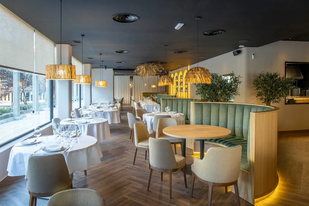 Puerta del Mar Tres Cantos restaurant in Tres Cantos