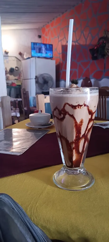 Maricruz Michel Garcia_Tradiciones Cafe Restaurant_San Blas-Canillejas_review