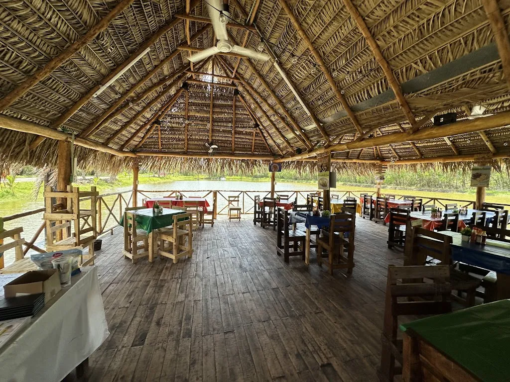 Chiro’s Restaurant and Grill_San Blas-Canillejas_slider_image_1