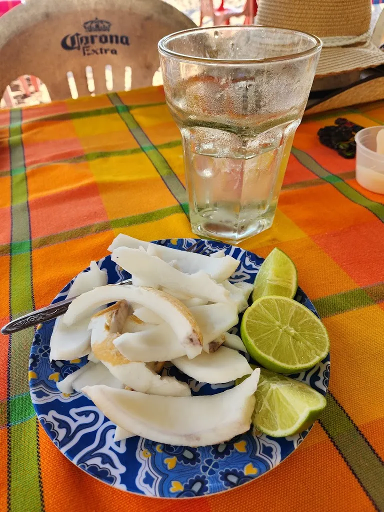 Emma De Niz_Federico & lucía_San Blas-Canillejas_review