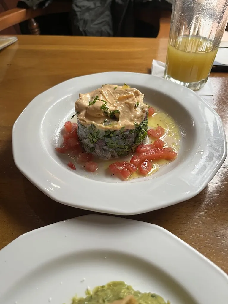 Diego Succar_RESTAURANTE BAR EL DELFÍN_San Blas-Canillejas_review