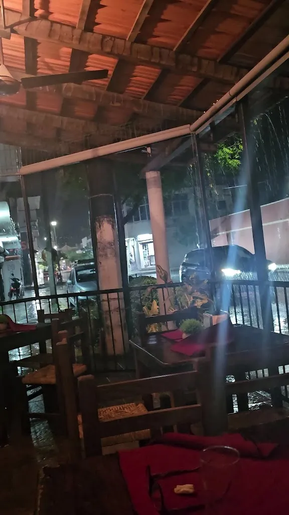 La Familia Hotel y Restaurante_San Blas-Canillejas_slider_image_2