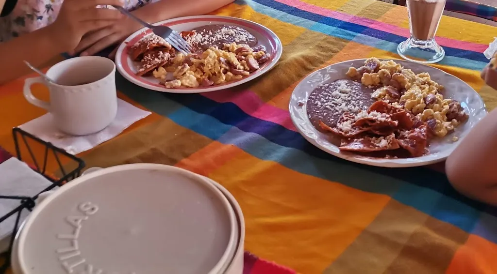 Eliseo Chávez (Cheo)_Las Julietas_San Blas-Canillejas_review