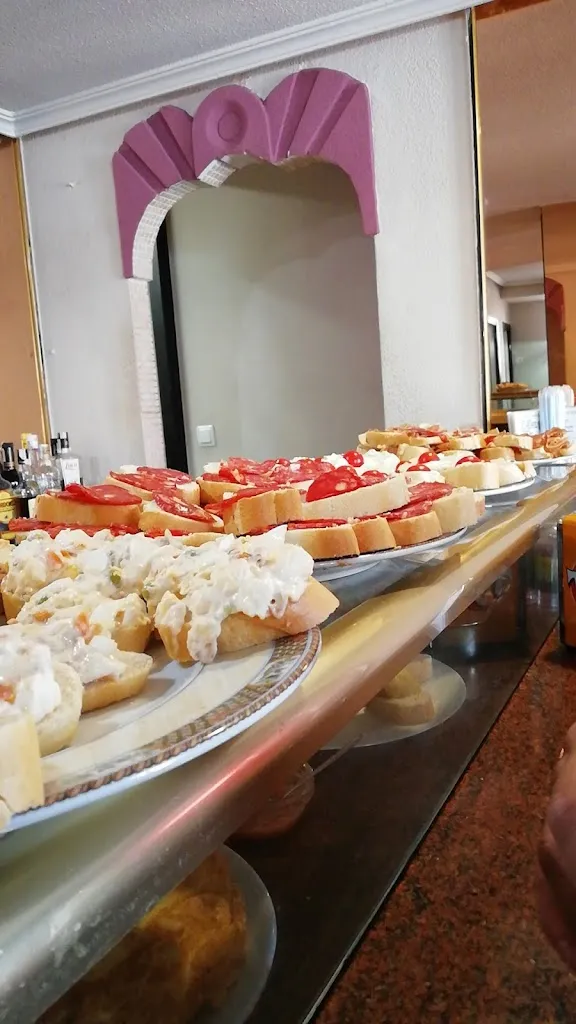 Menu_Bar Jade_Valdeavero_image_2