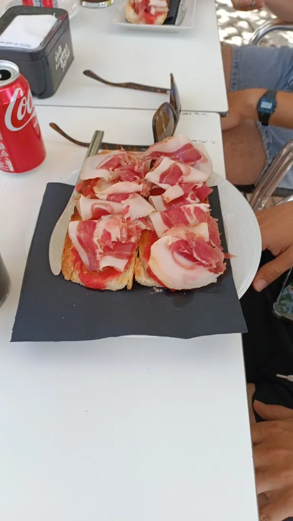 Javier Villaseca_Bar La Plaza_Valdelaguna_review