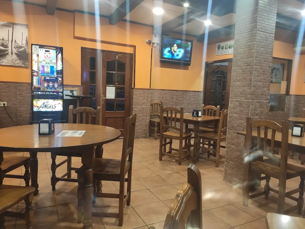 Diki restaurant in Torrejón de la Calzada