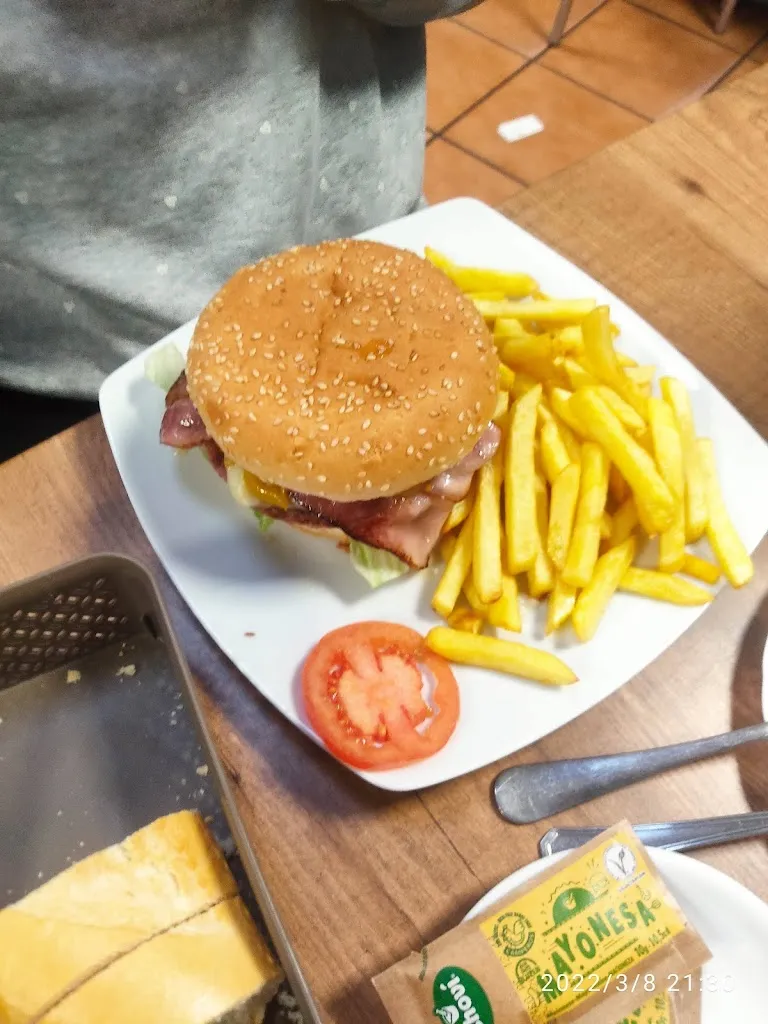 Casaz J N_Bar El Niño_Torrejón de la Calzada_recensione