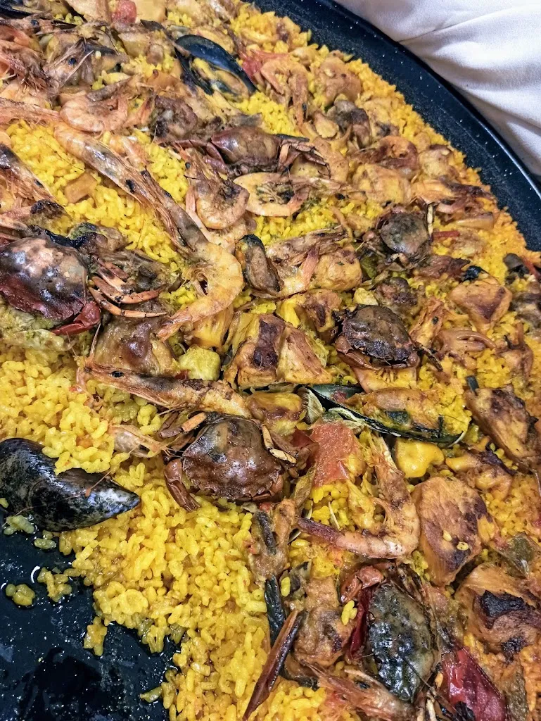 Bar Restaurante Las Avenidas_Torrejón de la Calzada_slider_image_3