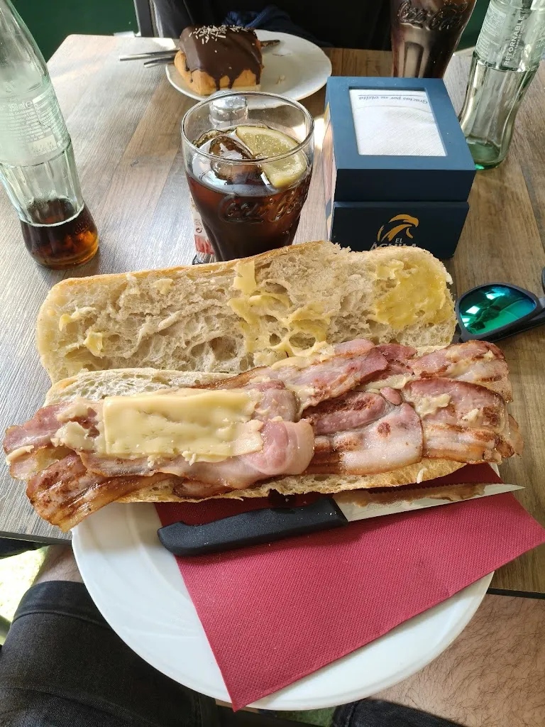 Alejandro Sánchez_La terraza_Torrejón de la Calzada_review