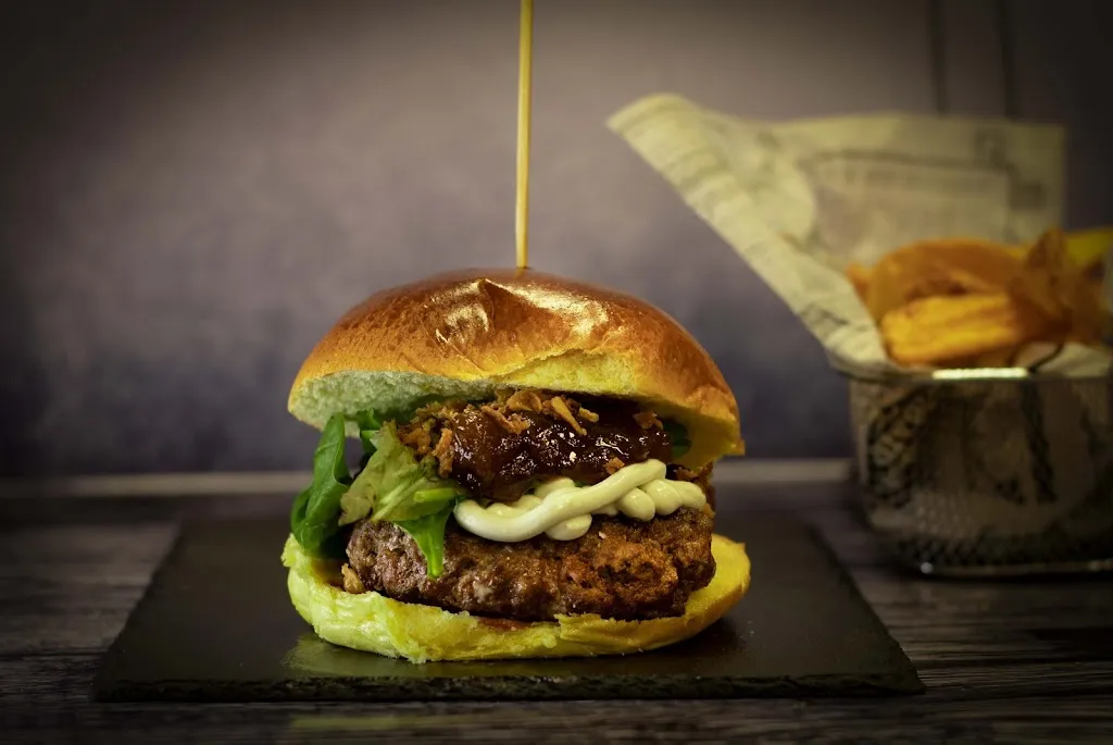 Hichiraku burger_Torrejón de la Calzada_slider_image_3