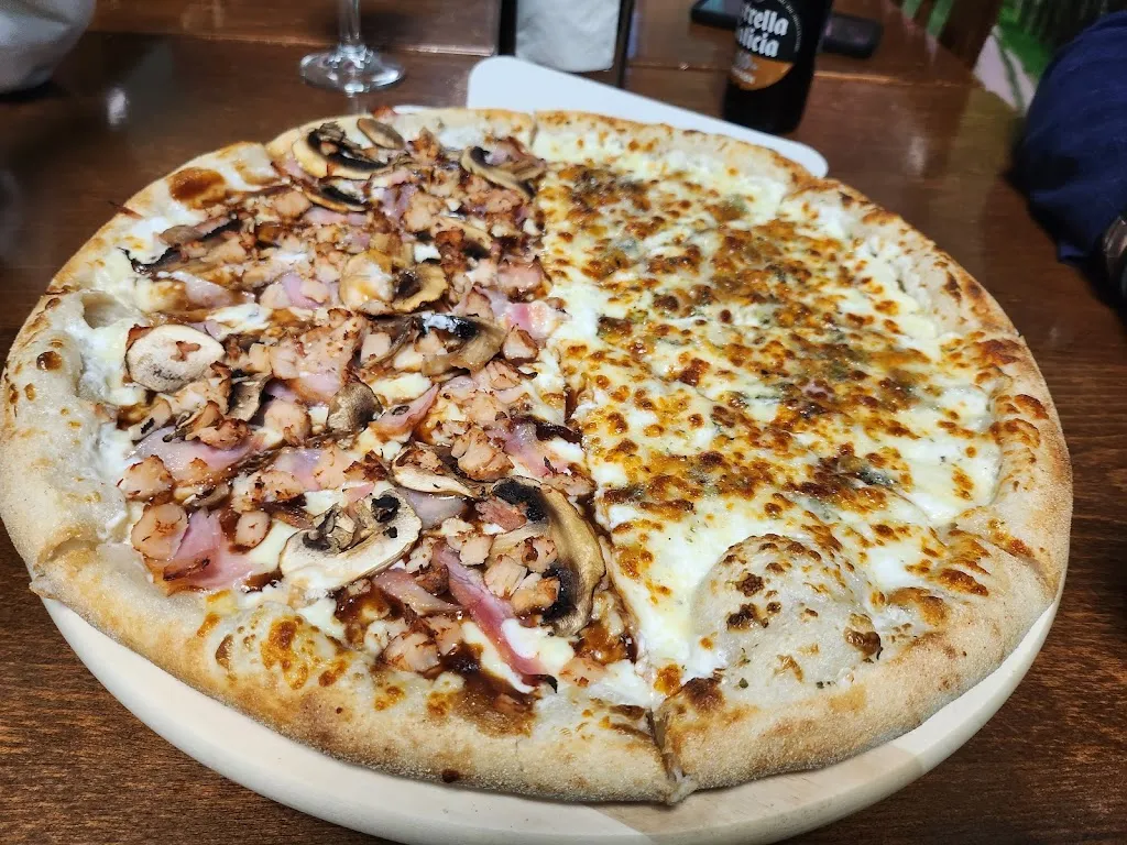 maria castillo_PIZZERIA MEDITERRANEA TORREJON C_Torrejón de la Calzada_review