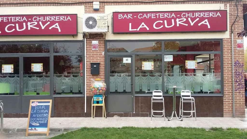 Bar-Churreria La curva_Torrejón de la Calzada_slider_image_1