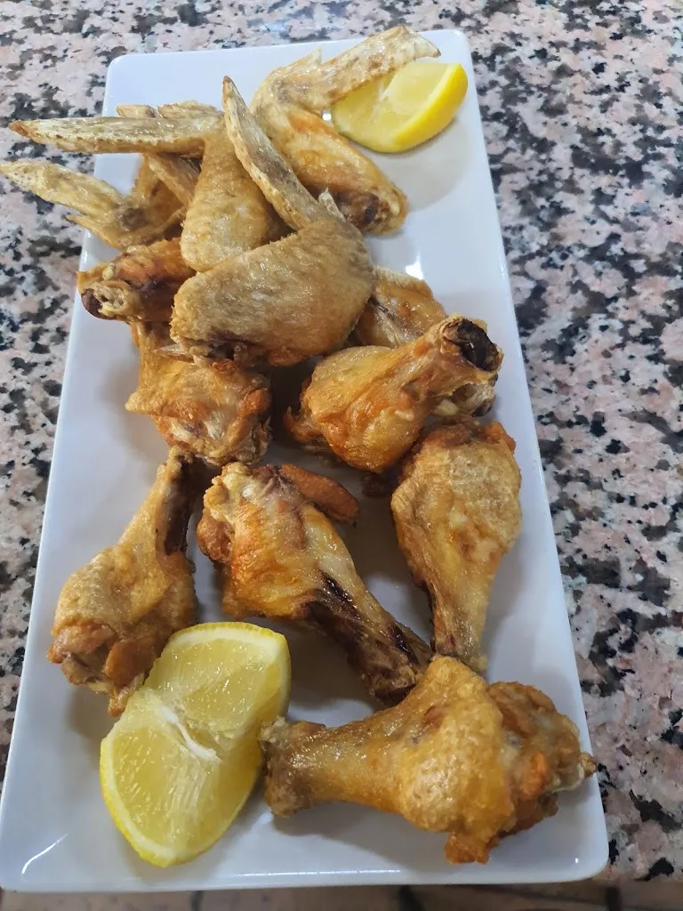 Bar La Torre restaurant in Valverde de Alcalá