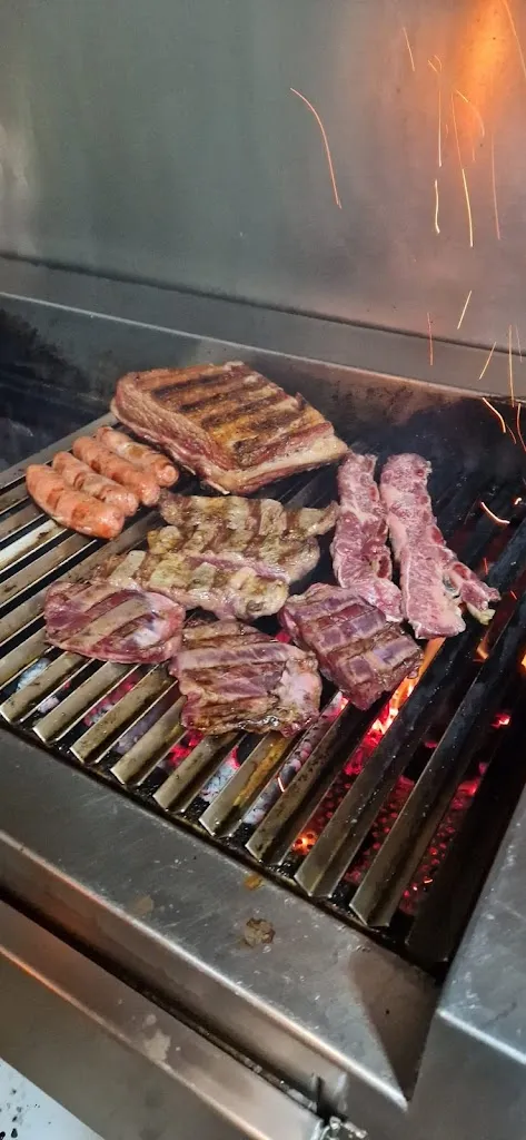 Menu_Restaurante Parrilla Argentina, Carbón y Tinto_Valverde de Alcalá_image_7