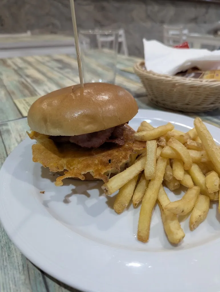 Ventura & Jones_Venturada_slider_image_3