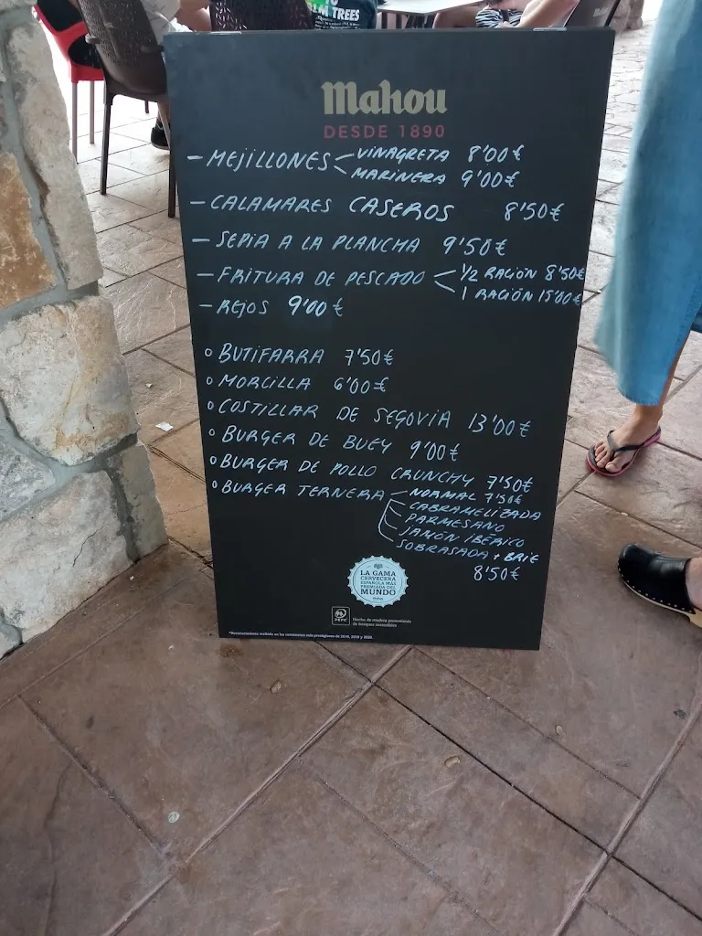 Menu_Chiringuito Piscina de la 4a_Venturada_image_1