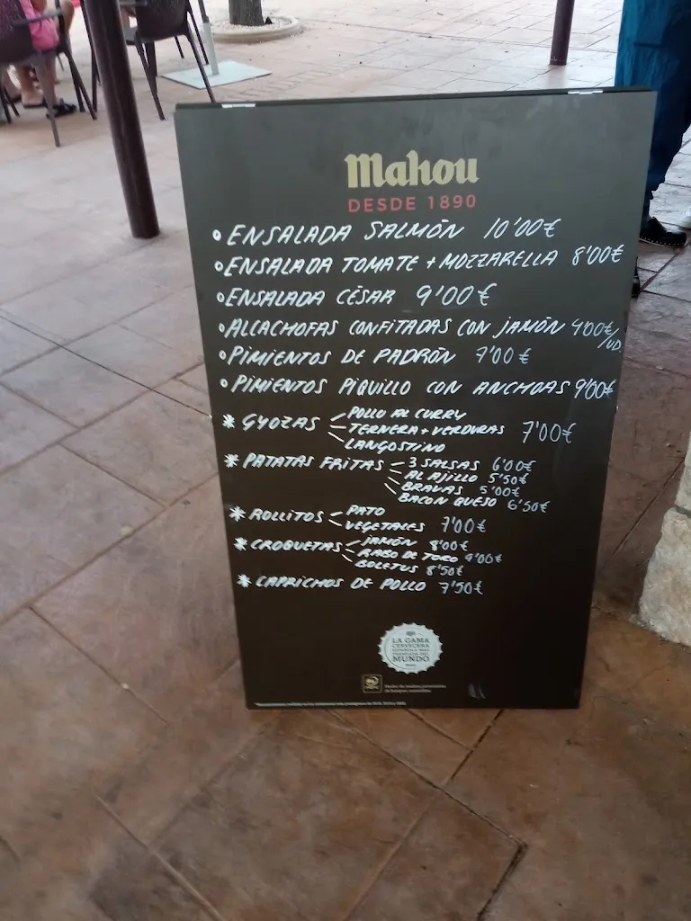 Menu_Chiringuito Piscina de la 4a_Venturada_image_2