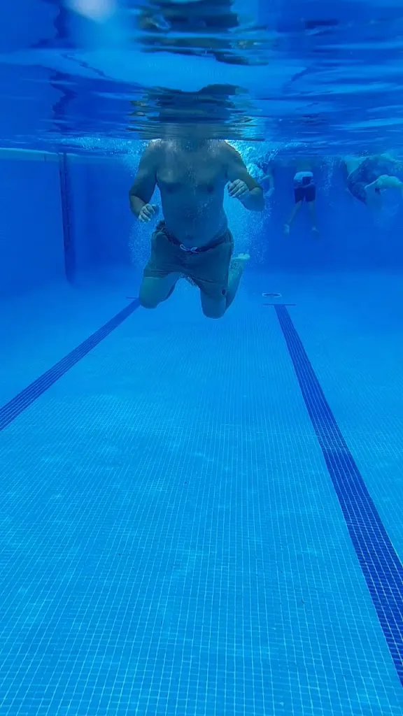 Chiringuito Piscina de la 4a_Venturada_slider_image_3