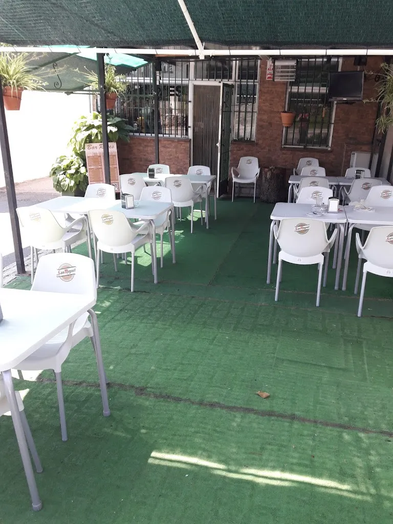 Bar reyes_Venturada_slider_image_1