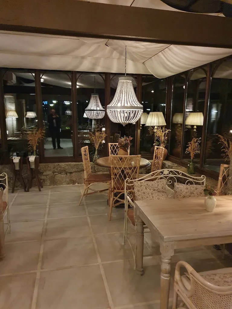 Juan Carlos Lopez Bravo_El Jardín de Calixta Torrelodones_Torrelodones_review