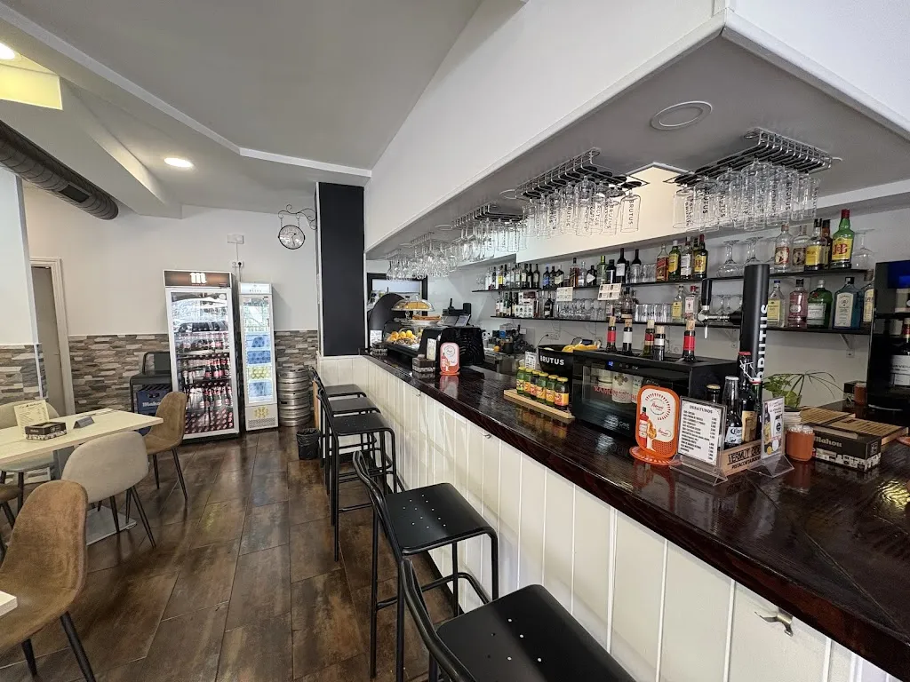 Bar Restaurante La Atalaya Torrelodones_Torrelodones_slider_image_2