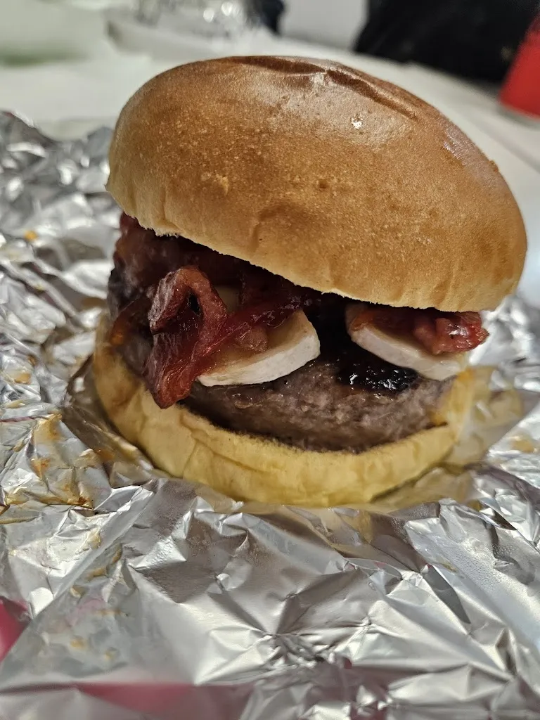 Sylvia Rodríguez_Della Grotta Streetfood_Villaconejos_review