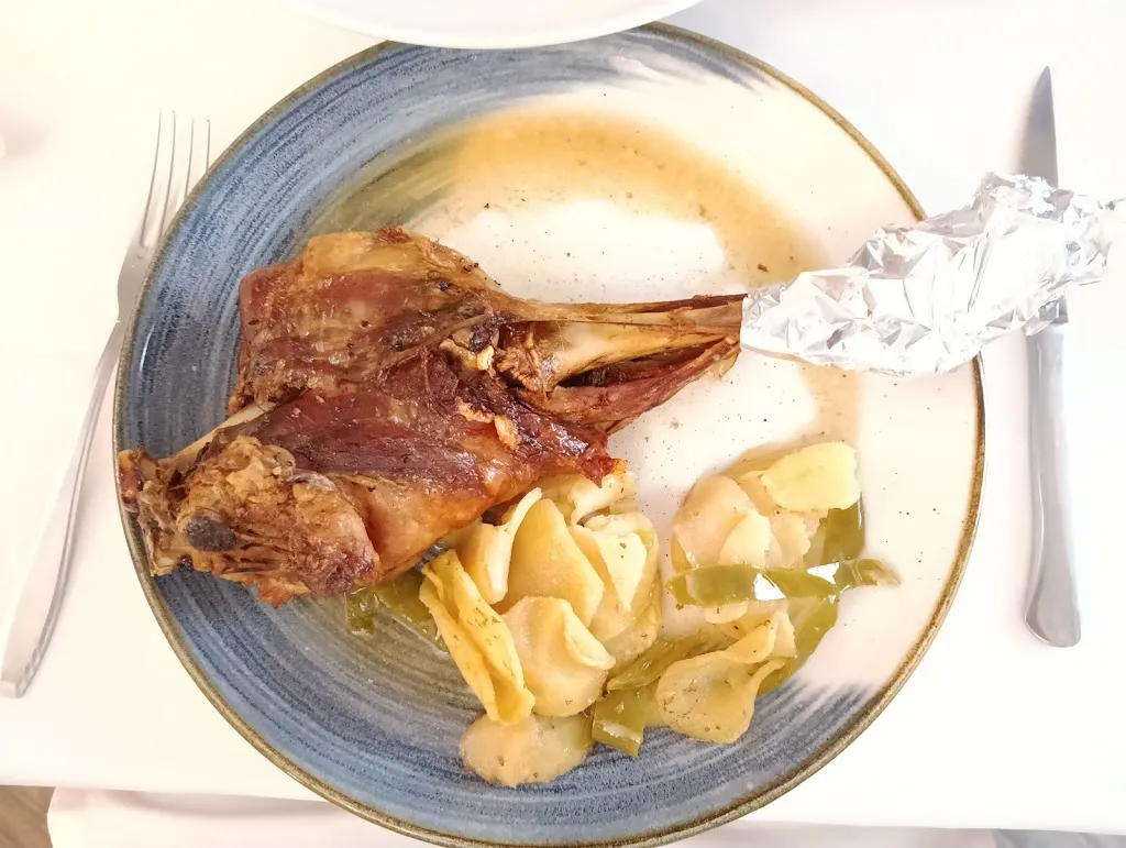 Dan Calin Visovan_Restaurante Asador El Extremeño_Villa del Prado_review