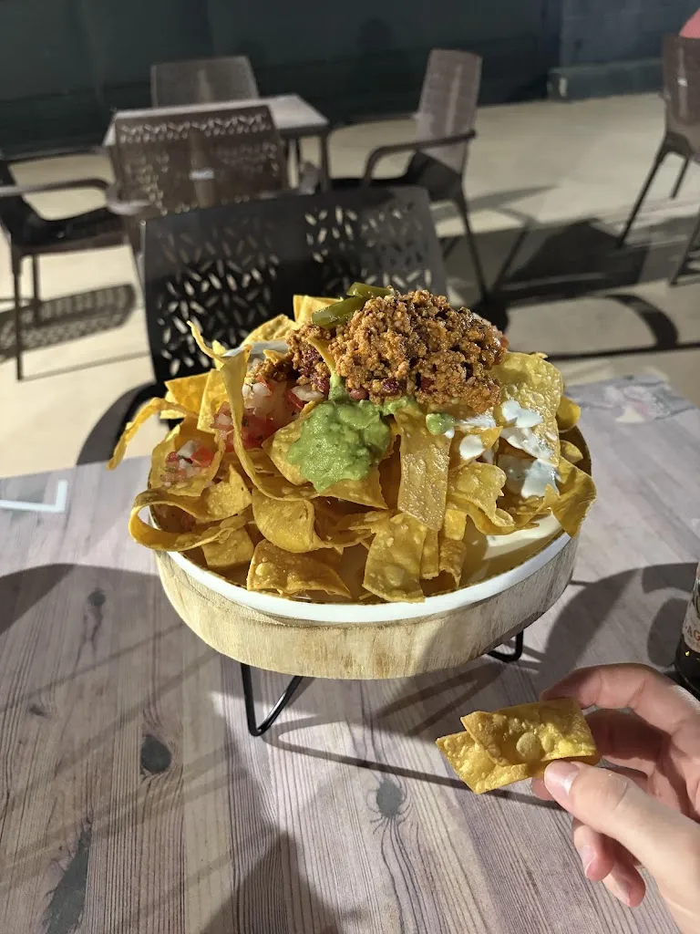 Ignacio Prieto del Toro_OASIS FOOD VDP_Villa del Prado_recensione