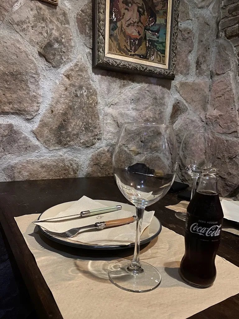 Dr. Eman_La Cueva de Villamantilla_Villamantilla_review