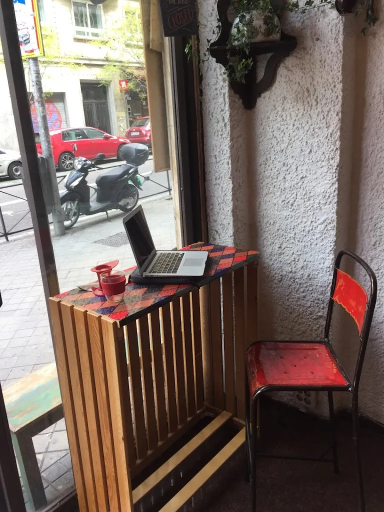 Max Stobbe_Coté Café_Zarzalejo_review