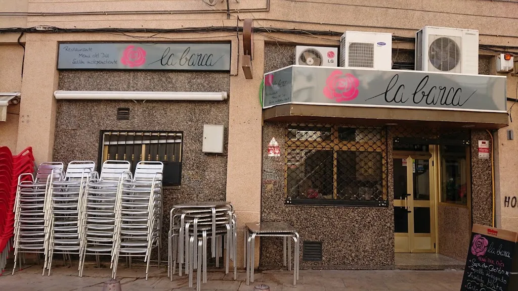 La Barca restaurant in Velilla de San Antonio