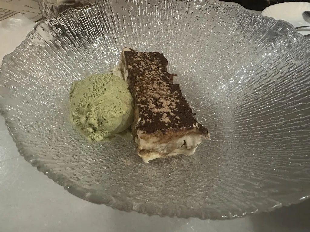 Andrea González_Manolo Manolo_Velilla de San Antonio_review