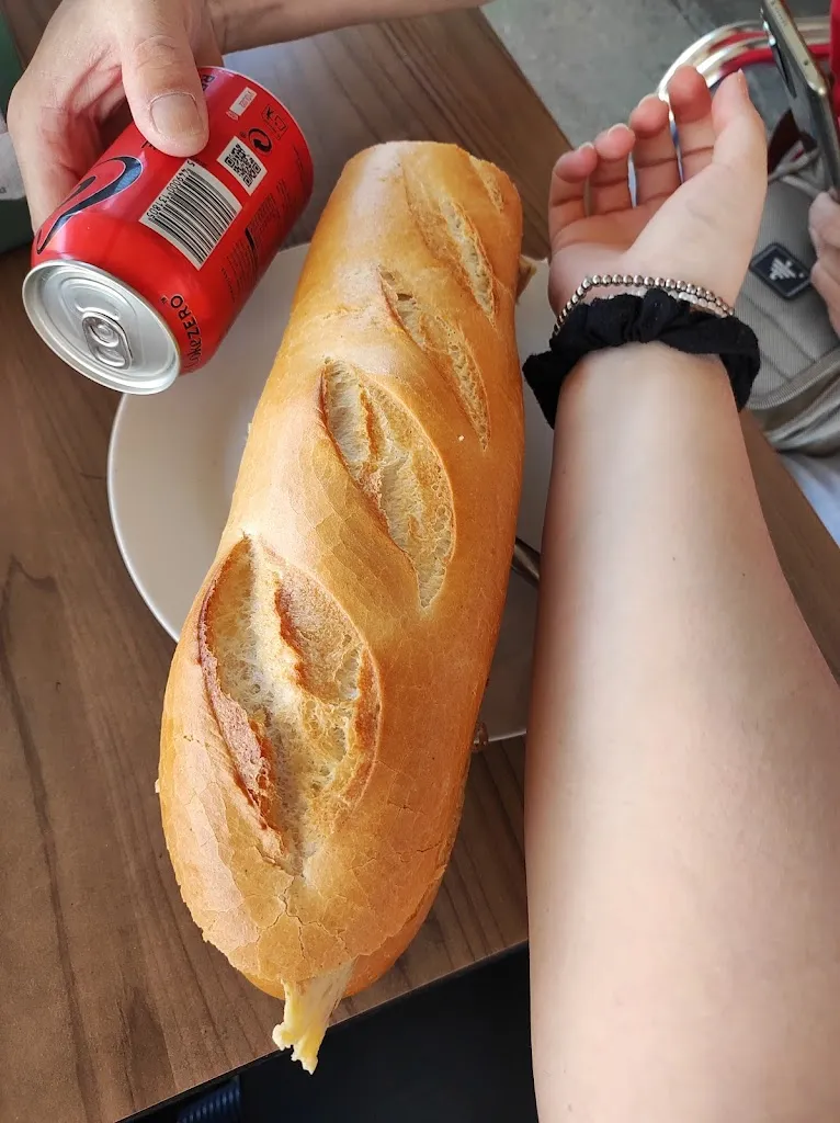 Menu_Bar El Polígono_Velilla de San Antonio_image_3