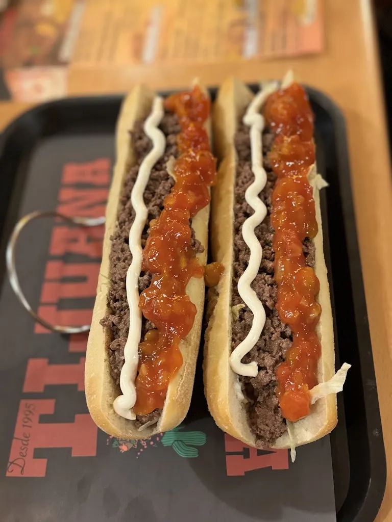 Silvia Regina_Tijuana Velilla_Velilla de San Antonio_review