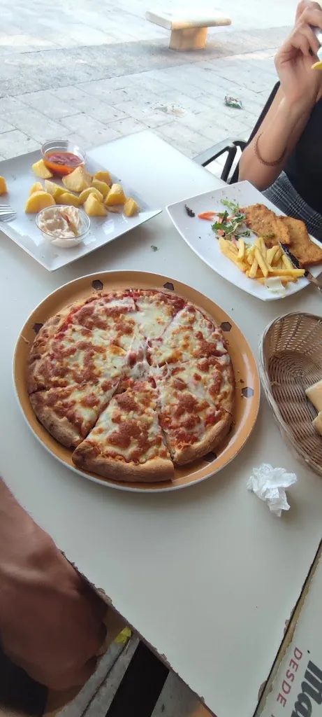 Menu_Casa Primavera Burger_Velilla de San Antonio_image_4