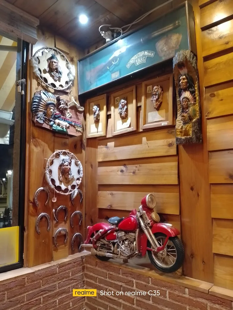 Antonio Jesus Gonzalez Barbero_Casa Primavera Burger_Velilla de San Antonio_review