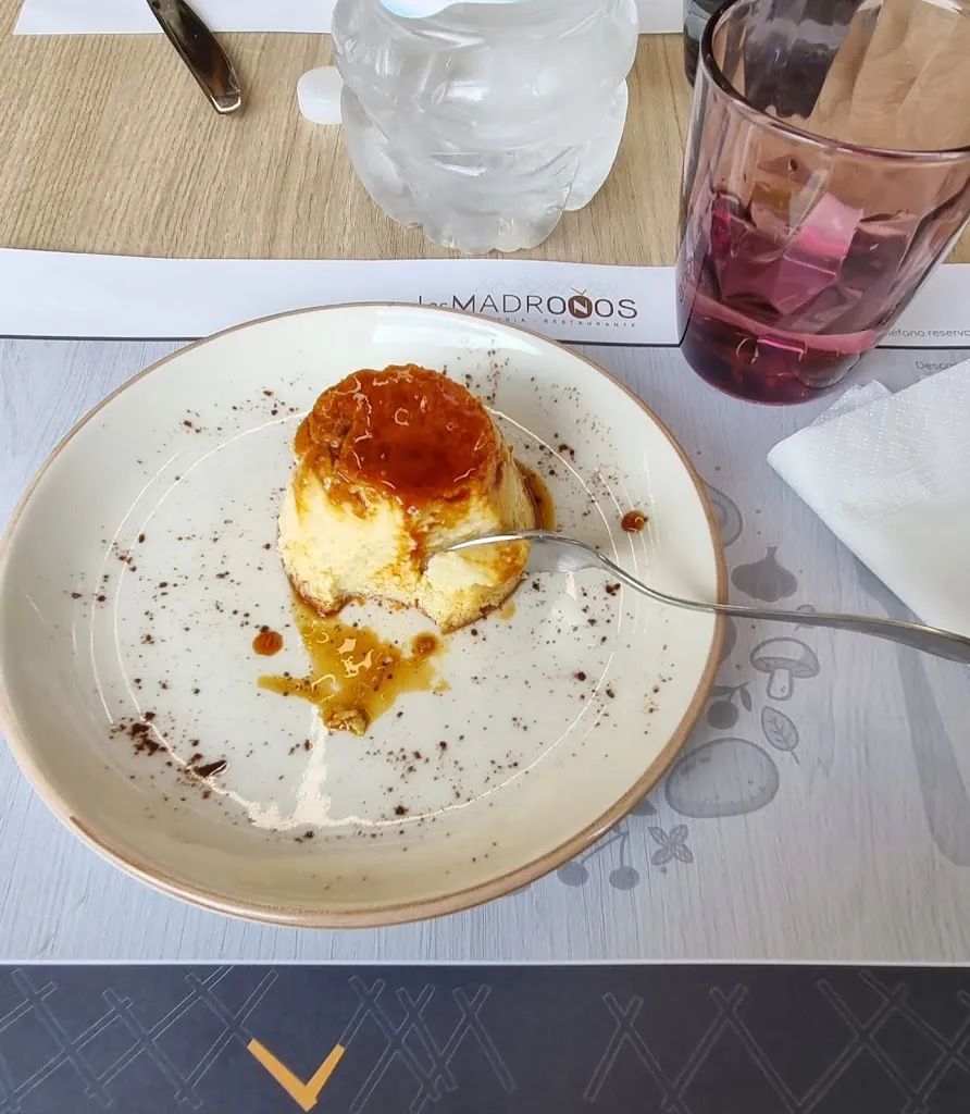 Menu_Cafetería Los Madroños_Velilla de San Antonio_immagine_4