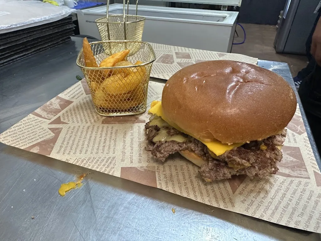 INHALE LOUNGE_Velilla de San Antonio_slider_image_3