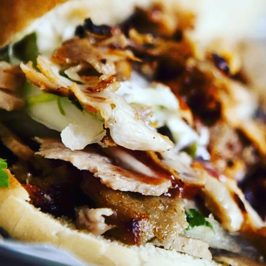 Menu_Capricco pizzería kebab_Velilla de San Antonio_image_1